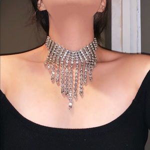 NWT Gorgeous Guess Choker!